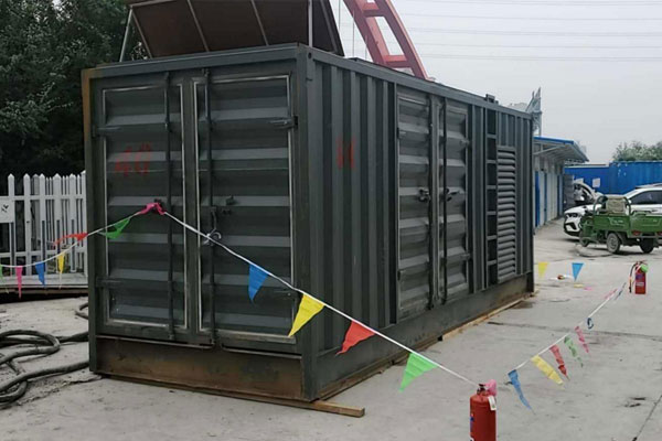 德钦发电机租赁空气滤清器多久更换一次？