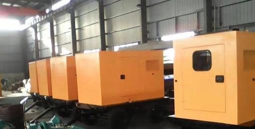 德钦柴油发电机组冬季启动后需要进行哪些检查和操作？